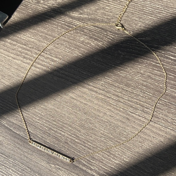 Gold bar necklace - Picture 2 of 3